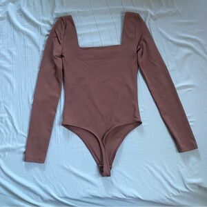 Aritzia Contour Square-Neck Long Sleeve Bodysuit